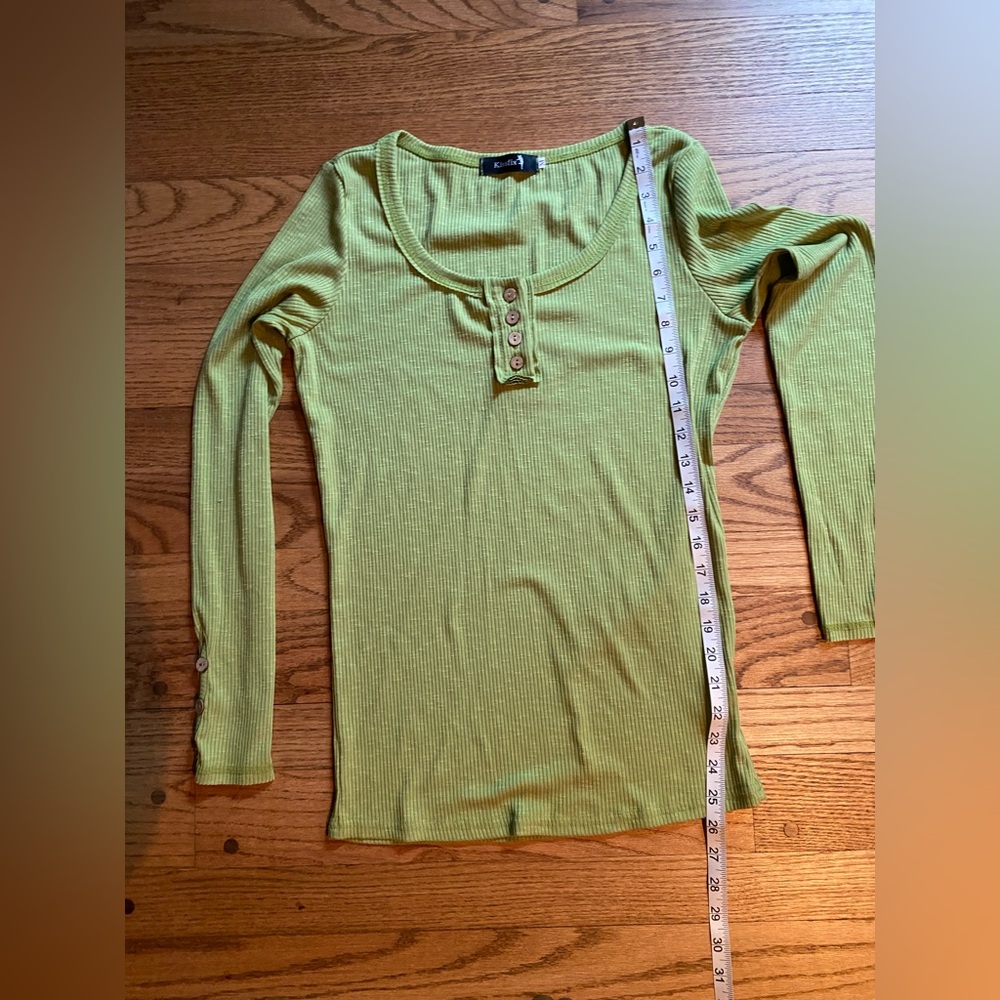 Kissfix Ribbed Button-Detail Henley - Picture 3 of 6